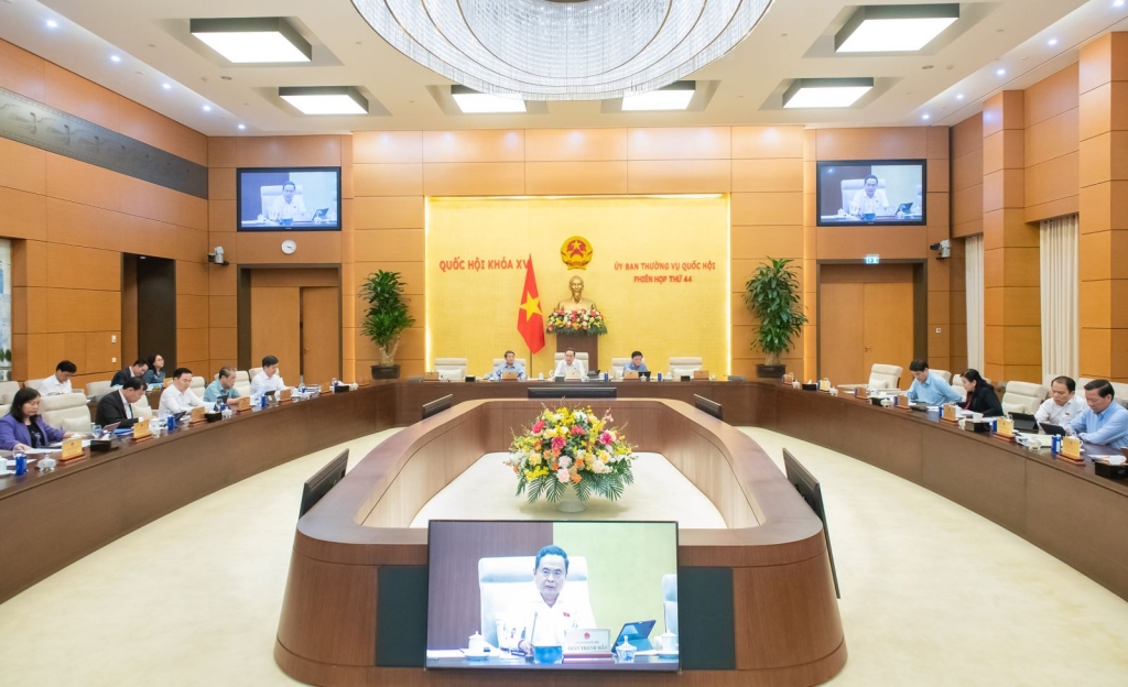 Phiên họp 44, Ủy ban Thường vụ Quốc hội cho ý kiến về việc chuẩn bị Kỳ họp thứ 9, Quốc hội khóa XV. Ảnh: Quochoi.vn