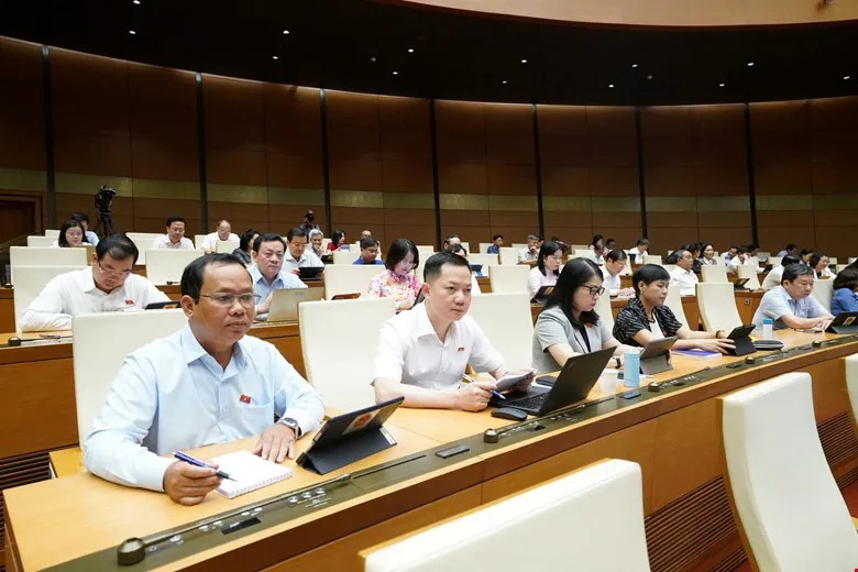 Các đại biểu Quốc hội tham dự phiên làm việc sáng 12/5. Ảnh: Quochoi.vn
